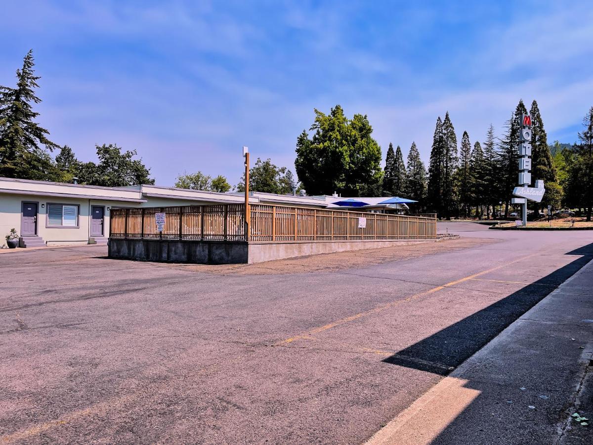 Ashland Motel - Oregon ภายนอก รูปภาพ
