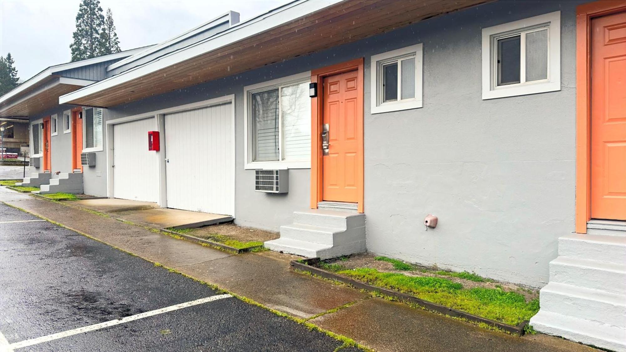 Ashland Motel - Oregon ภายนอก รูปภาพ